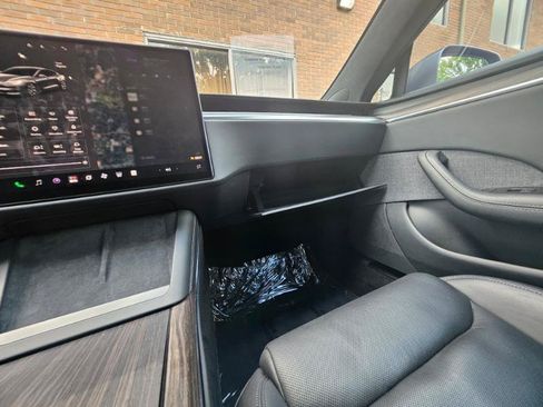 Used 2022 Tesla Model S AWD/4WD image 55