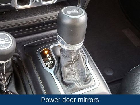 Used 2022 Jeep Wrangler Unlimited Sahara w/ Cold Weather Group image 17