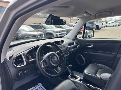 Used 2016 Jeep Renegade Limited AWD/4WD image 14