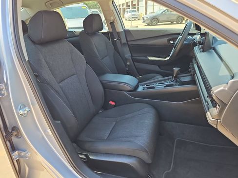 Used 2025 Honda Accord LX image 31