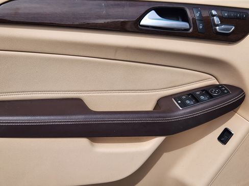 Used 2018 Mercedes-Benz GLE 350 image 19