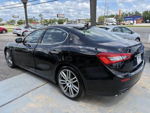 Used 2017 Maserati Ghibli RWD image 2