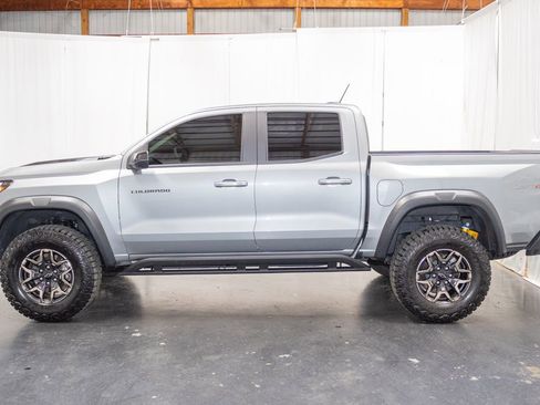 Certified 2025 Chevrolet Colorado ZR2 w/ Technology Package AWD/4WD image 5