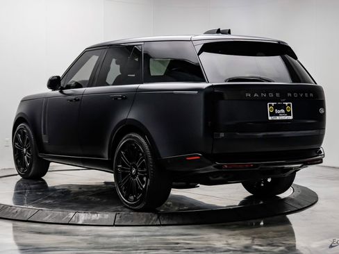 Used 2023 Land Rover Range Rover SE image 11