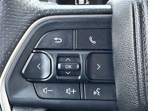 Used 2025 Toyota 4Runner SR5 image 42