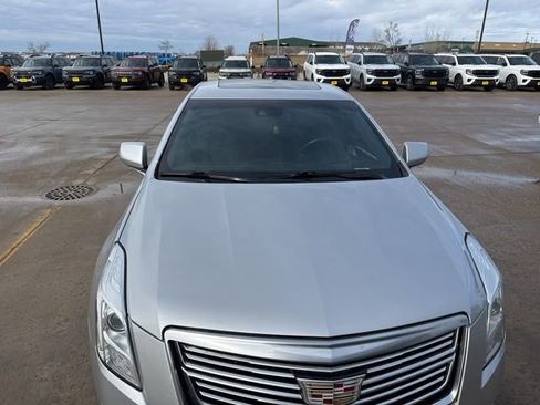 Used 2016 Cadillac XTS Platinum image 9