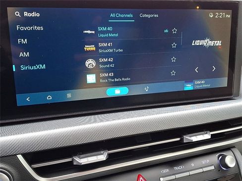 Used 2025 Hyundai Sonata SE image 13