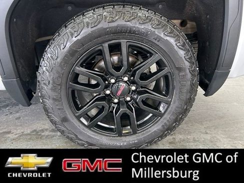 Used 2022 GMC Sierra 1500 Elevation w/ LPO, Elevation Black Package image 10