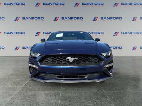 Used 2019 Ford Mustang Premium RWD image 8