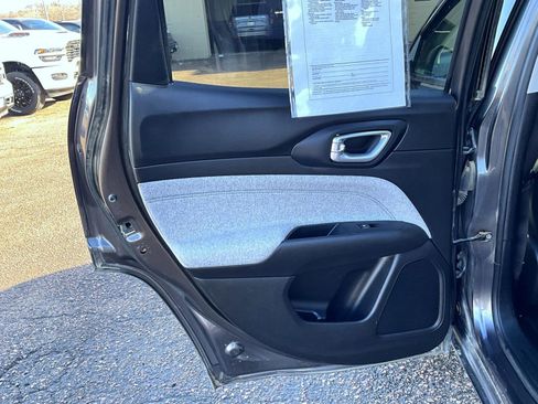 Certified 2022 Jeep Compass Latitude w/ Convenience Group image 21