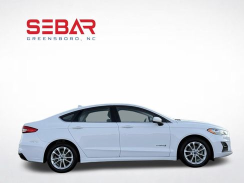 Used 2019 Ford Fusion SE FWD image 5