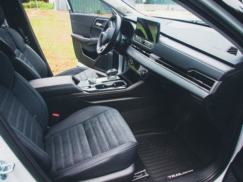 New 2025 Mitsubishi Outlander Trail Edition image 29