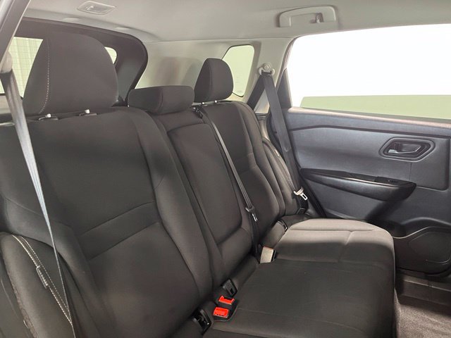 Used 2024 Nissan Rogue S FWD image 14