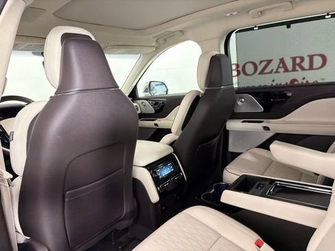 Used 2021 Lincoln Aviator Black Label Grand Touring w/ Class IV Trailer Tow Package AWD/4WD image 14
