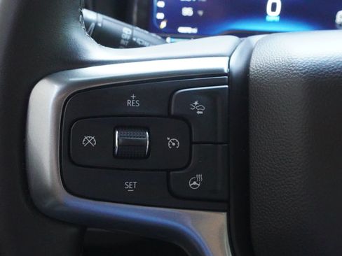 Used 2023 Chevrolet Tahoe Z71 w/ Luxury Package AWD/4WD image 14