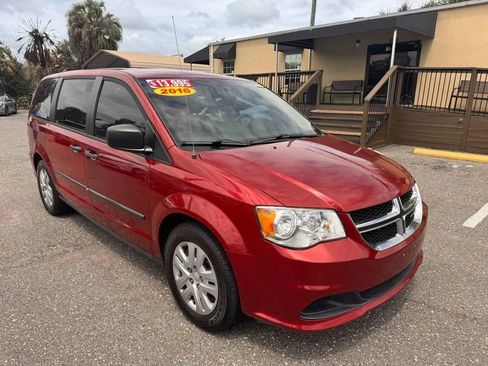 Used 2016 Dodge Grand Caravan American Value Package FWD image 13