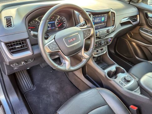 Used 2024 GMC Terrain AT4 AWD/4WD image 8
