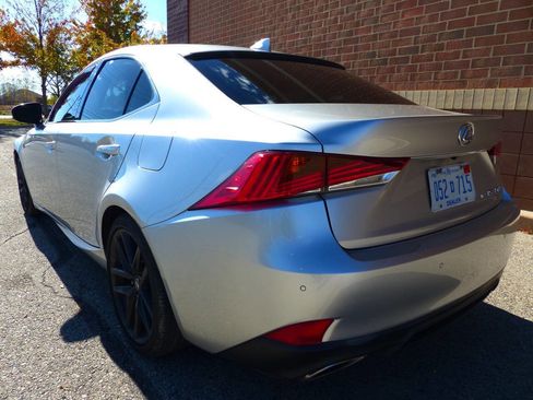 Used 2019 Lexus IS 350 AWD image 7