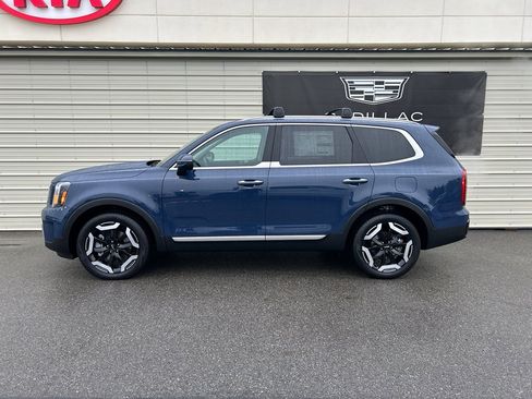 New 2025 Kia Telluride S image 7