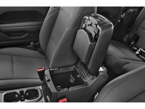 Used 2024 Jeep Wrangler Sahara image 9