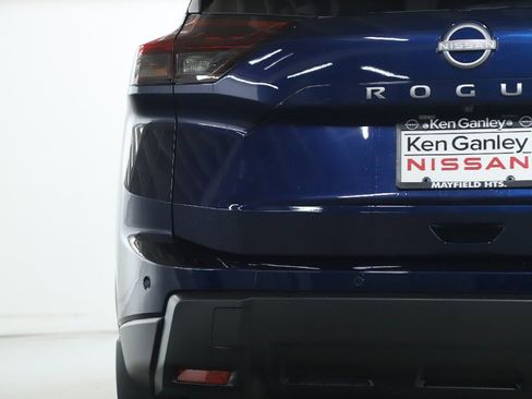 Certified 2026 Nissan Rogue SV image 43