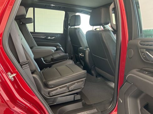 Used 2024 GMC Yukon Denali AWD/4WD image 29
