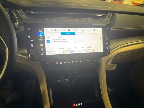 New 2026 Jeep Grand Cherokee Limited image 18