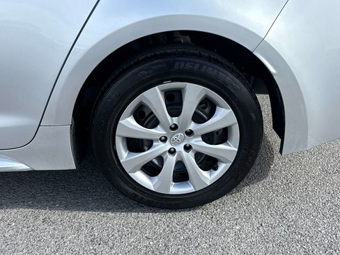 Used 2023 Toyota Corolla LE image 7