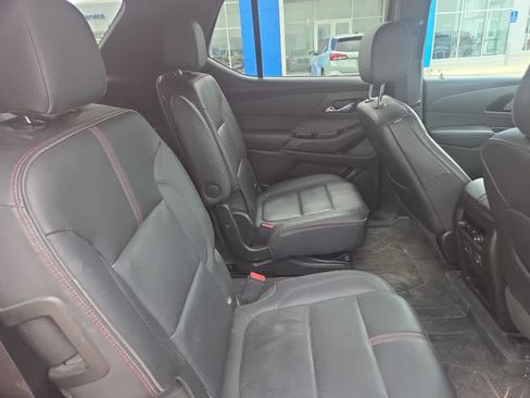 Used 2022 Chevrolet Traverse RS w/ LPO, Floor Liner Package AWD/4WD image 8