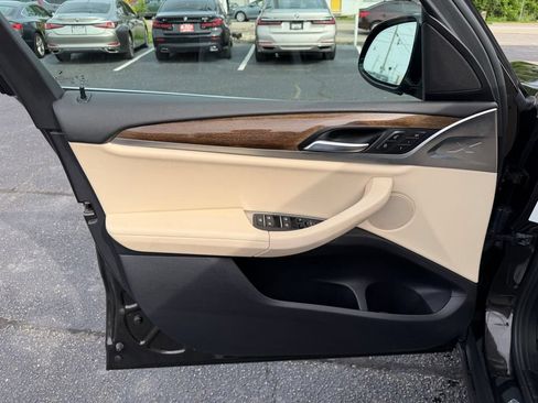Used 2019 BMW X3 xDrive30i w/ Premium Package AWD/4WD image 10
