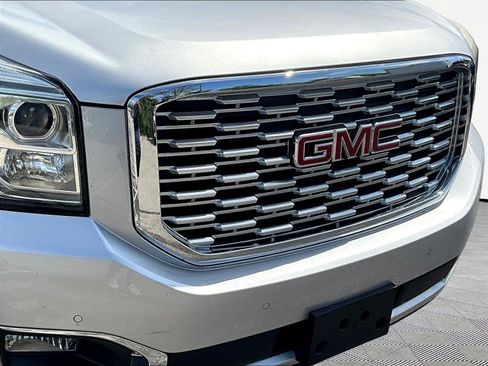 Used 2018 GMC Yukon XL Denali w/ Denali Ultimate Package AWD/4WD image 33