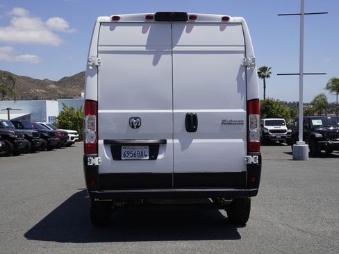 Used 2025 RAM ProMaster 2500 w/ Convenience Group FWD image 5
