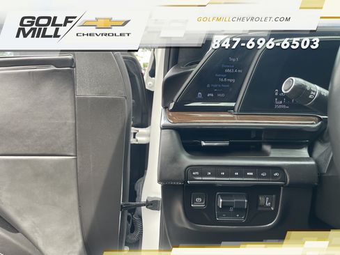 Certified 2024 Cadillac Escalade Sport Platinum w/ Heavy-Duty Trailer Package AWD/4WD image 17