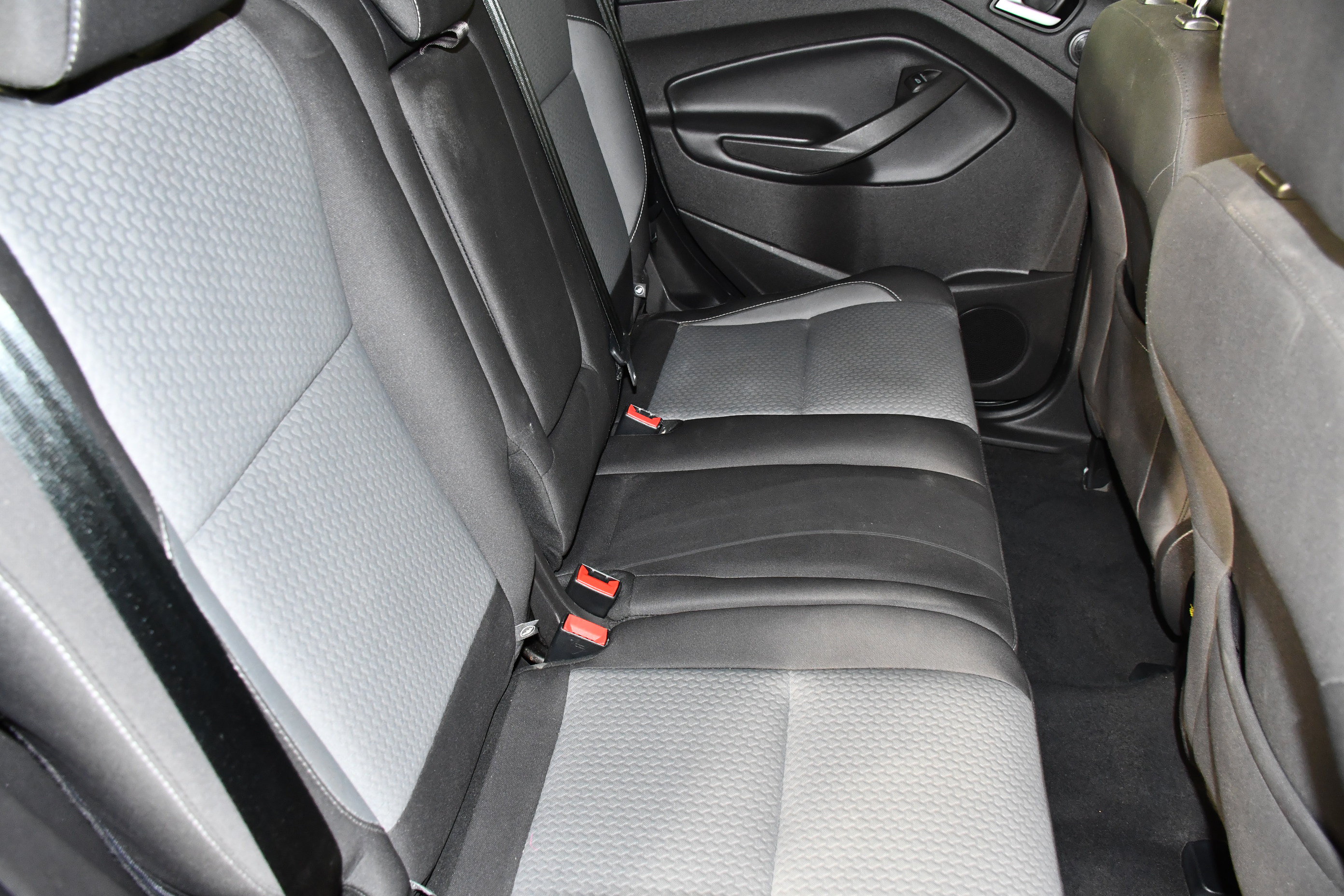 Used 2017 Ford Escape SE w/ Equipment Group 201A AWD/4WD image 42