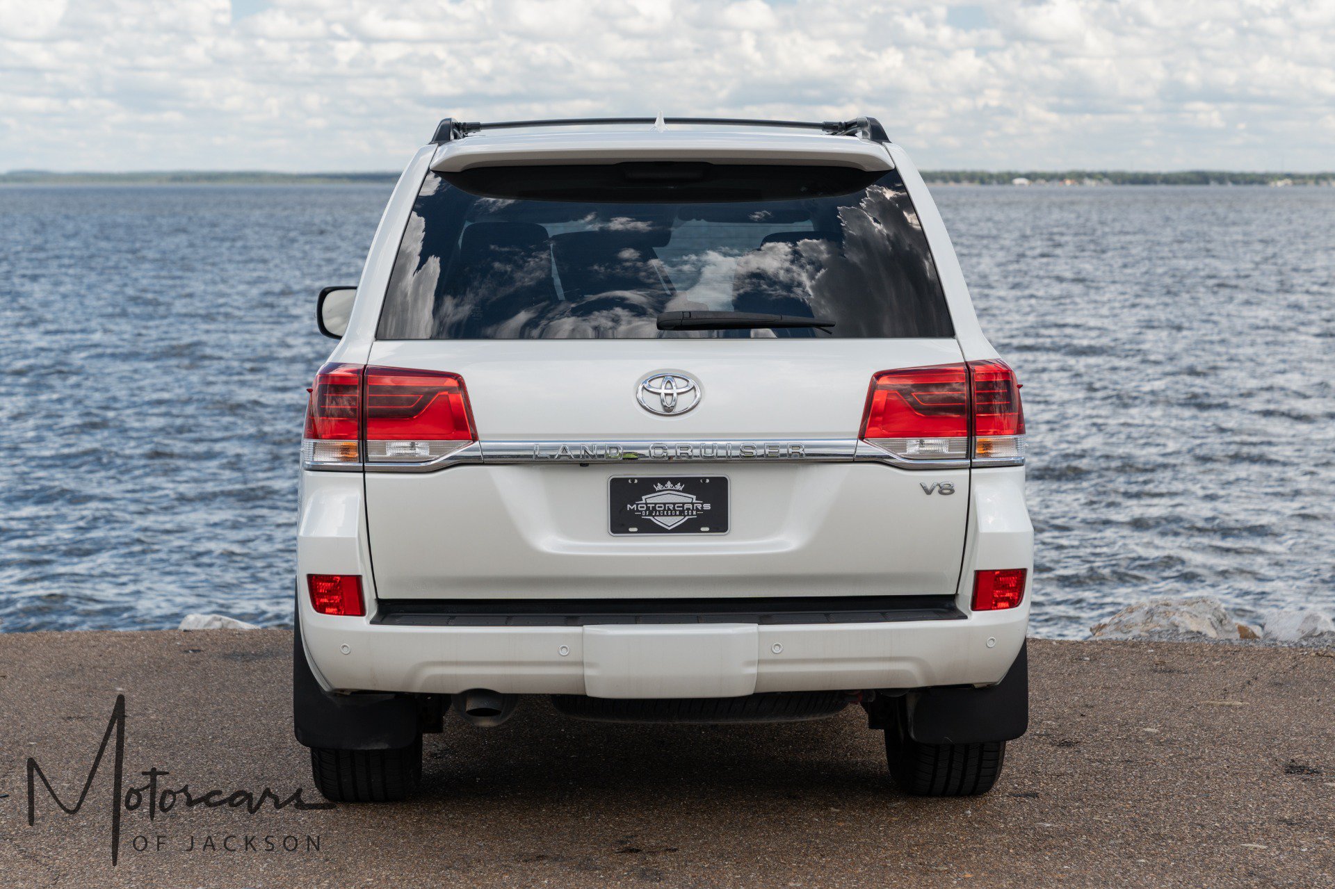 Used 2017 Toyota Land Cruiser AWD/4WD image 7