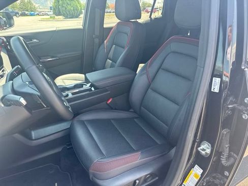 Used 2025 Chevrolet Equinox RS AWD/4WD image 15