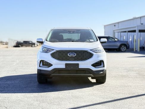 Used 2023 Ford Edge SEL image 2