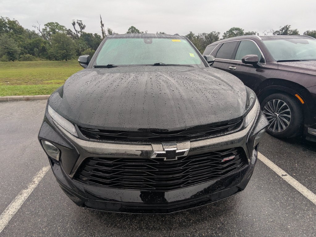 Used 2023 Chevrolet Blazer RS w/ LPO, Cargo Package FWD image 2