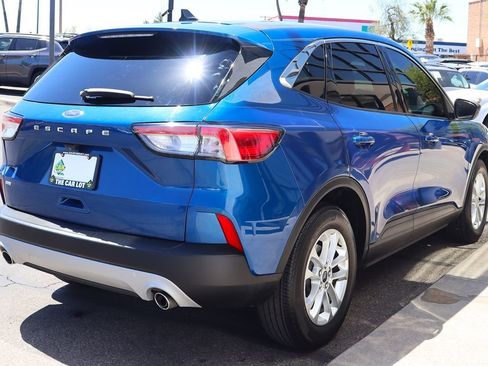 Used 2022 Ford Escape SE image 13