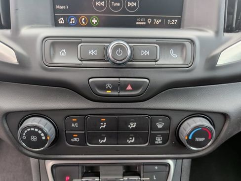 Used 2024 GMC Terrain SLE AWD/4WD image 18