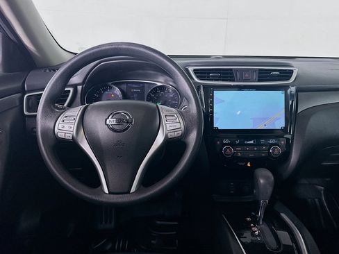 Used 2016 Nissan Rogue SV w/ SV Moonroof Package FWD image 17