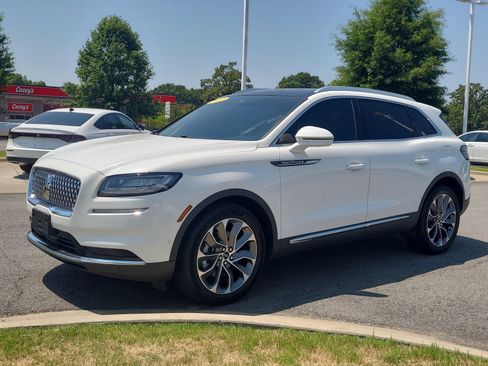 Used 2022 Lincoln Nautilus Reserve w/ Equipment Group 201A FWD image 7