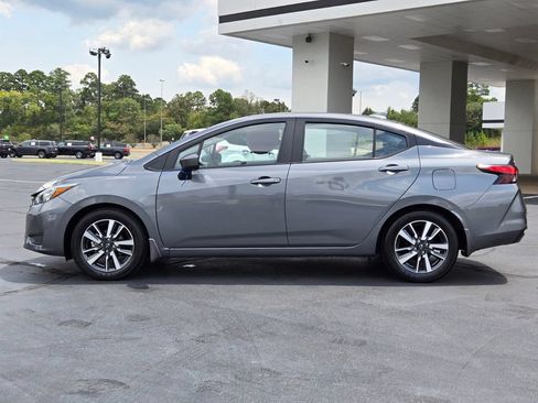 Used 2025 Nissan Versa SV w/ Trunk Package FWD image 2