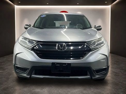 Used 2017 Honda CR-V LX image 2