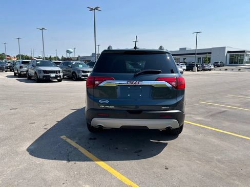 Used 2019 GMC Acadia SLT w/ LPO, Floor Liner Package AWD/4WD image 8