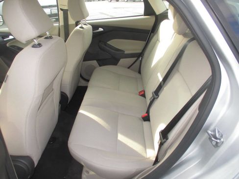 Used 2017 Ford Focus Electric Hatchback image 7