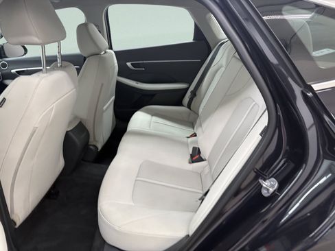 Used 2025 Hyundai Sonata SEL FWD image 12