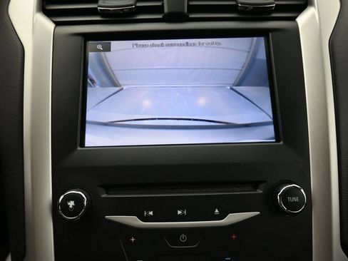 Used 2013 Ford Fusion SE FWD image 9