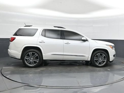 Used 2019 GMC Acadia Denali w/ Technology Package FWD image 7