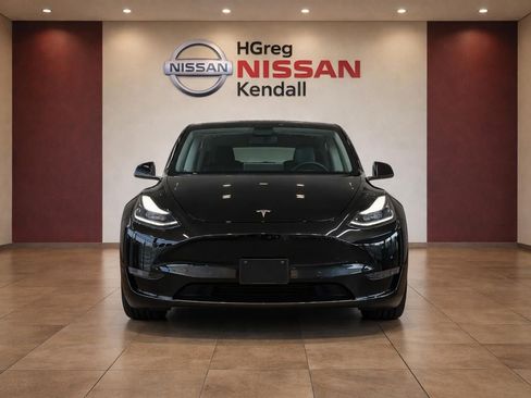 Used 2021 Tesla Model Y Long Range image 5